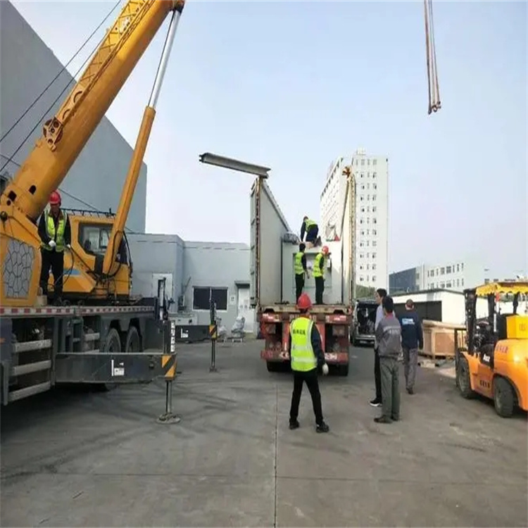 蓝山如何找到附近的吊车救援服务